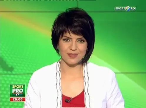 VIDEO! Dinamo a castigat derby-ul cu Steaua! La rejucarea de la o prezentare de moda! Care au fost reprezentantele celor 2 rivale: