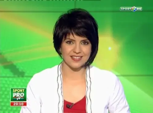 Asta va fi cel mai tare calendar pe 2012! Kate Moss si Milla Jovovich in cel mai hot pictorial al anului