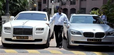 FABULOS! Cel mai tare FRIZER din lume! Are un Rolls Royce si alte 67 de masini! Cum a dat lovitura_3