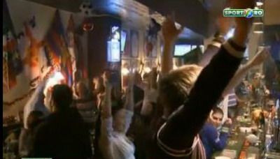 VIDEO: Real - Barca s-a trait la maxim in Bucuresti! Care a fost atmosfera din baruri la golurile care au adus victoria catalanilor!