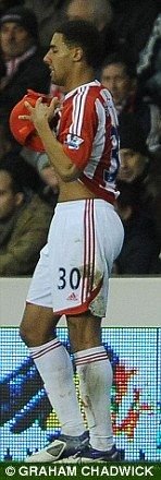 FOTO SECRETUL aruncarilor de la Stoke, DESCOPERIT! Cum reuseste Rory Delap aruncarile demne de RECORD mondial!_4