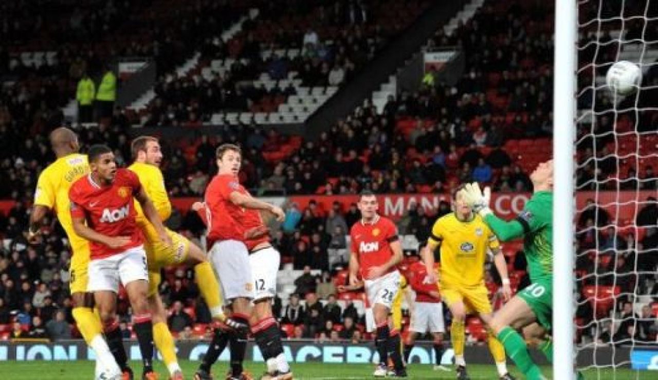 Un fan al lui United isi risca viata la fiecare meci! Ce i-au spus doctorii dupa 3 situatii limita traite in 2011: FOTO_1