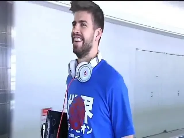 VIDEO: Campionii s-au intors acasa! Trofeul castigat in Japonia, sarbatorit de parca a fost PRIMUL din toata istoria! Cum i-au primit fanii: