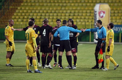 BLATUL de la Vaslui - Rapid nu s-a mai JUDECAT! Vezi ce decizie a luat Comisia de Disciplina in cazul de corupere de jucatori!