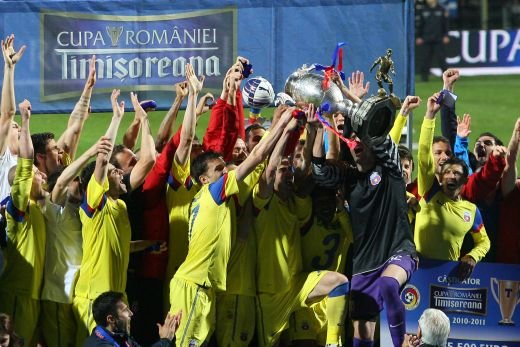 Castigarea Cupei a fost mai frumoasa decat calificarea cu Larnaca! De ce a fost momentul anului pentru Steaua si care au fost cei mai buni stelisti in 2011!