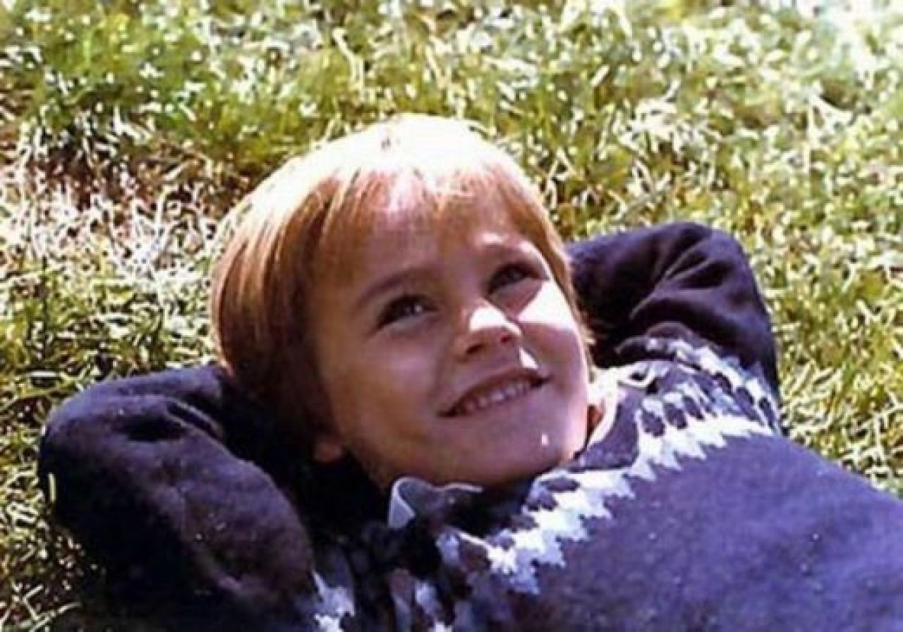 Acum are un salariu de 12 mil.€ si toate femeile sunt moarte dupa el! Il recunosti? FOTO: 25 de copii care au ajuns mari fotbalisti:_5