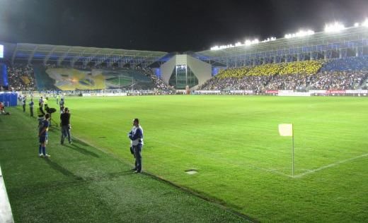 Oferta iernii: Vand club de fotbal din Liga I, cu 4 titluri in palmares, cu stadion nou si super galerie! Pret - ZERO lei!