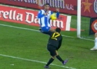Espanyol 1-1 Barcelona! 2 goluri anulate, Barca egalata in '86! Gafa URIASA de arbitraj anti-Barca in ultimele secunde! Mourinho le arata MANITA! VIDEO_6