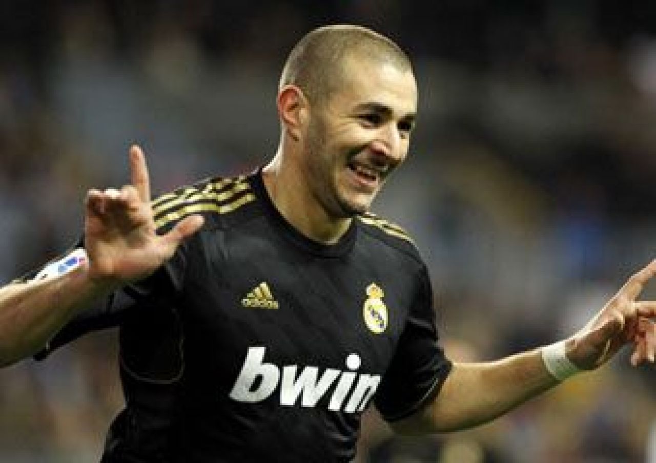 Geniul lui Mourinho a decis: Malaga 0-1 Real dupa o gafa fabuloasa a lui Caballero! Real are 96% sanse sa joace cu Barcelona in sferturile Cupei! Vezi golul aici:_4