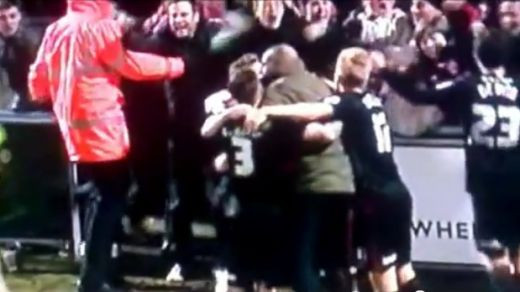 VIDEO DEMENTIAL! Sumudica a prins contract in Anglia! Sprint de 50 de metri pentru o bucurie NEBUNA