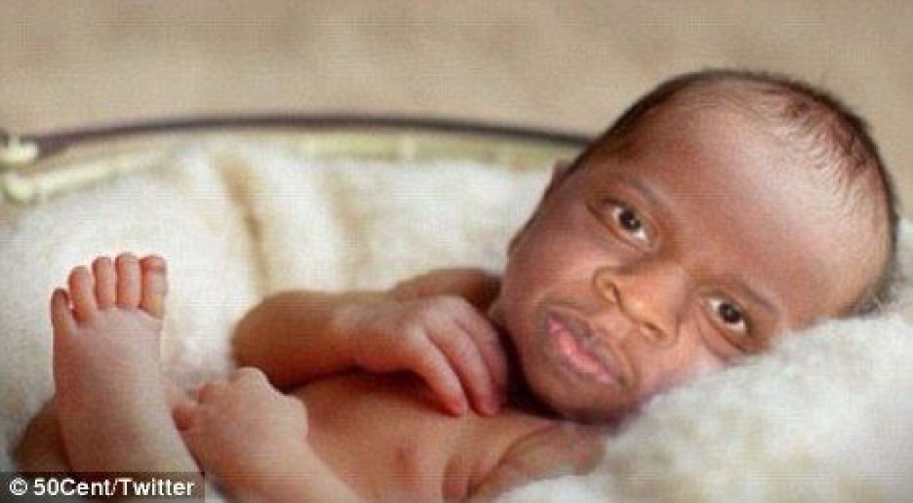 Glume de 50 de centi! Floyd Mayweather si 50 Cent s-au pozat cu gramezi de bani si apoi au facut misto de copilul lui Jay-Z si Beyonce! Vezi poza ORIBILA:_5