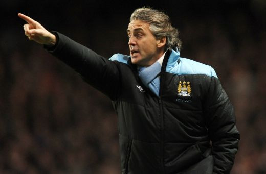 Man City pregateste o adevarata NEBUNIE! Mancini ia un super-mijlocas la pachet cu tatal sau! Oferta imposibil de refuzat: