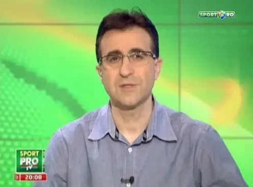 Diva sexy din Romania care i-a innebunit pe italieni: Sahul e pasiunea mea! Vezi cum ii joaca pe barbati din cateva mutari simple! :)