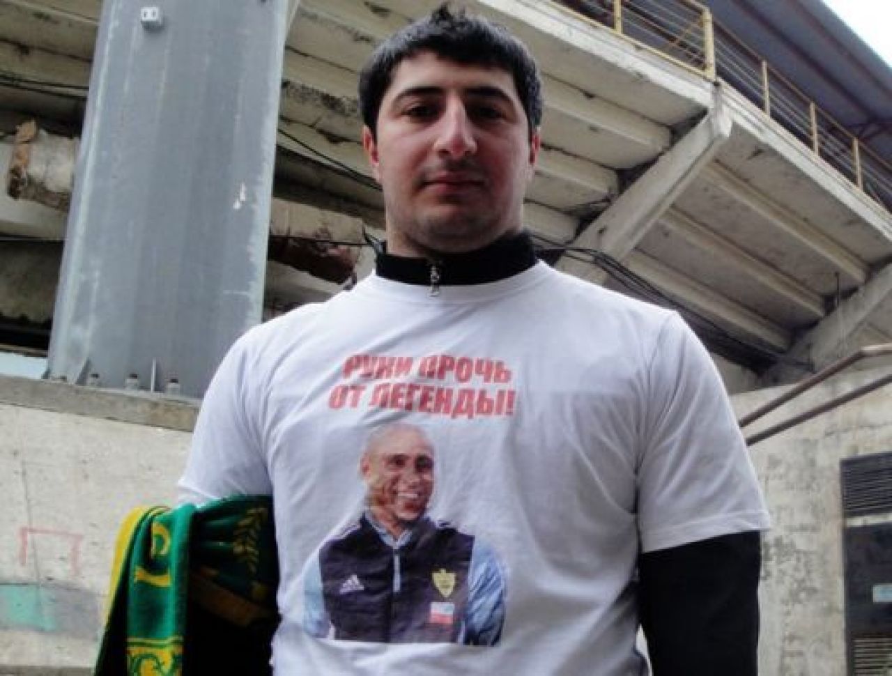 Au aruncat cu banane in el iar acum se lauda ca i-au strans mana! Cum a schimbat mentalitatea unei NATII campionul mondial exilat in frigul Rusiei:_1