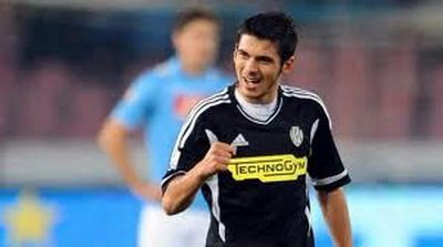 Inca o inventie de-a lui Arrigoni! A crescut la Scoala Gica Popescu si a fost la un pas sa o ingroape pe Napoli! El este romanul care ii face cu mana lui Piturca: