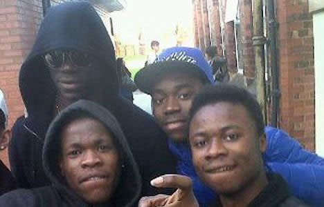 Balotelli LOVESTE IAR: 