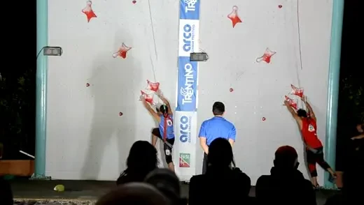 Assassin&rsquo;s Creed e o GLUMA pe langa ce reusesc sa faca acesti doi alpinisti! VIDEO