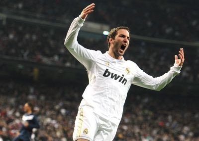 Geniul lui Mourinho loveste din nou! Higuain si Callejon duc Realul la 8 puncte de Barca! Mallorca 1-2 Real Madrid! VIDEO!