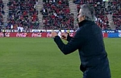 VIDEO SENZATIE! Mourinho a alergat cu noua tactica pe hartie pe teren dupa Pepe! Cum a reactionat la golul de 2-1 al Realului