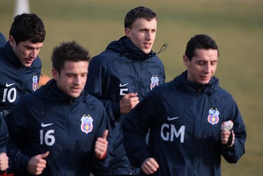 Stelistii sunt SIGURI ca Ilie Stan ii duce la titlu dupa militaria din Poiana: Opt puncte fata de Dinamo sunt putine! Sa vina si Wesley, il asteptam!