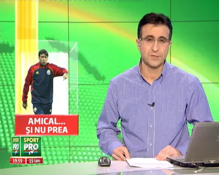 VIDEO Generatia de Aur a criticat SELECTIA lui Piturca! Lutu, acuzat ca a stricat gala de la Polivalenta! Imagini DEMENTIALE! :)