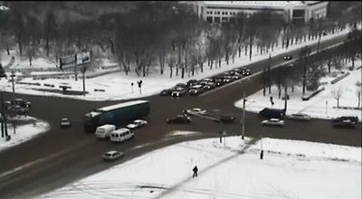 VIDEO: Primul camion fara sofer, testat in Rusia, pe cobaii din trafic !