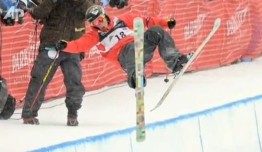 Cea mai mare TRAGEDIE din sport in 2012! Frumoasa Sarah Burke a murit dupa o cazatura fatala! VIDEO