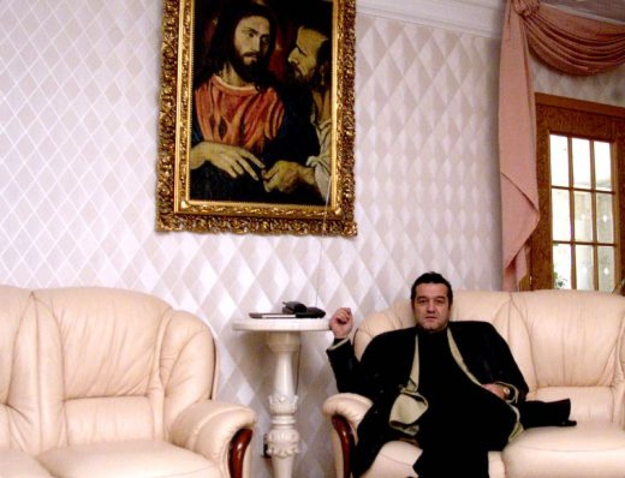 SUPER FOTO: 9 ani de Gigi patron, mii de imagini EPICE! Vezi cele mai tari fotografii cu Gigi Becali de cand a ajuns BOSS la Steaua_13