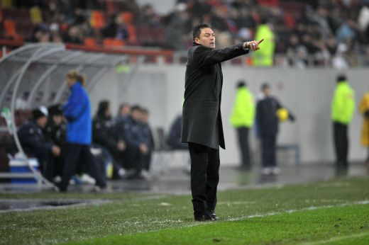 Ilie Stan, aparat de omul care ii poate lua locul la Steaua: Putem sa ne antrenam pe Wembley, tot apar critici! Care e transferul iernii la Steaua: