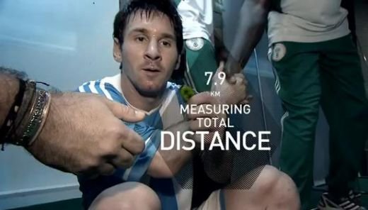 VIDEO: Messi il provoaca pe Cristiano Ronaldo intr-un nou viral pe net inainte de El Clasico: Arata ca esti rapid ca mine!