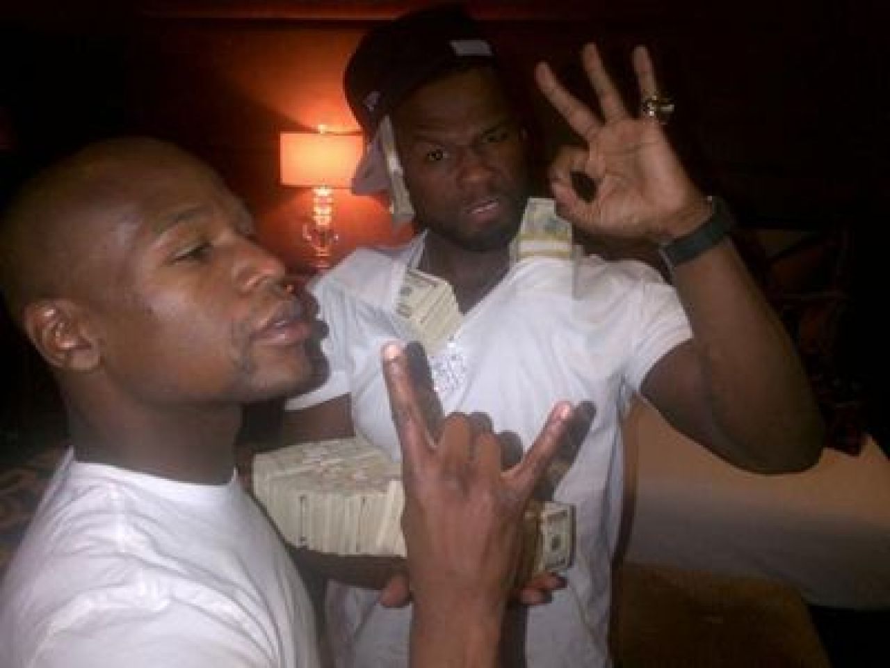 50 Cent e un parior NEBUN! A castigat 500.000$ si apoi a facut cel mai TAMPIT pariu din ISTORIE! Cum risca o UMILINTA ingrozitoare:_1