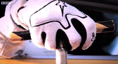 VIDEO: 10.000.000 de fani pe Facebook, o singura solutie: Stig&nbsp;cu multa&nbsp;dinamita!