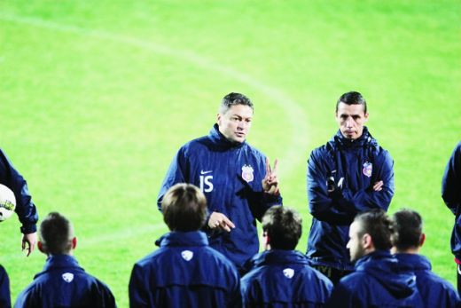 Tatarusanu si Stanca pot fi rezervele lui in 2012! Pustiul ajuns din INTAMPLARE la Steaua l-a impresionat pe Duckadam