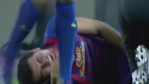 80.000 de fani au uitat sa mai respire cand le-au vazut fetele! Fabregas si Guardiola, ingroziti de durere la accidentarea lui Busquets! Reactia lui Cesc:_5