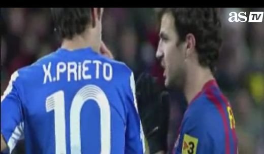 80.000 de fani au uitat sa mai respire cand le-au vazut fetele! Fabregas si Guardiola, ingroziti de durere la accidentarea lui Busquets! Reactia lui Cesc:_7