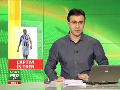 UPDATE: Trenul GROAZEI, blocat in zapada de 30 de ore! Jucatorii sunt disperati: Trebuie sa ajungem in seara asta in Galati, nu mai avem provizii!!!