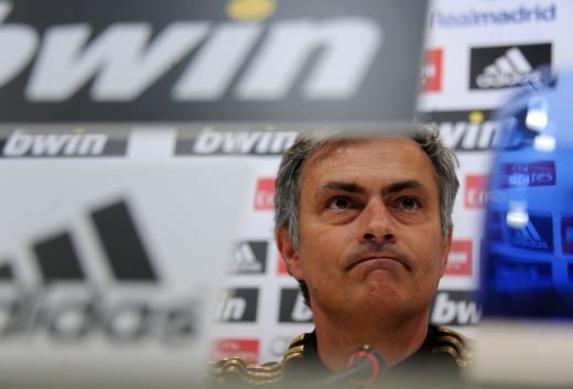 LOVITURA pe care Mourinho nu o va putea ierta niciodata! Mesajul care scoate din echipa un jucator: E un fiu de c**** care nu stie sa joace cu Barca!