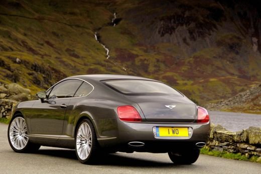 FOTO 11 motive ca sa il URASTI pe Cristiano Ronaldo! A cheltuit 2 milioane de euro ca sa fie ca James Bond!_24