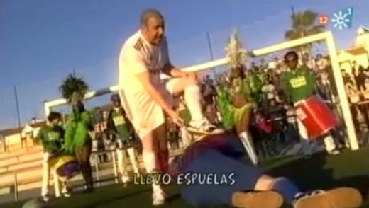 SUPER VIDEO: Pepe l-a calcat din nou in picioare pe Messi! Vezi cea mai stranie parodie din Spania anul asta