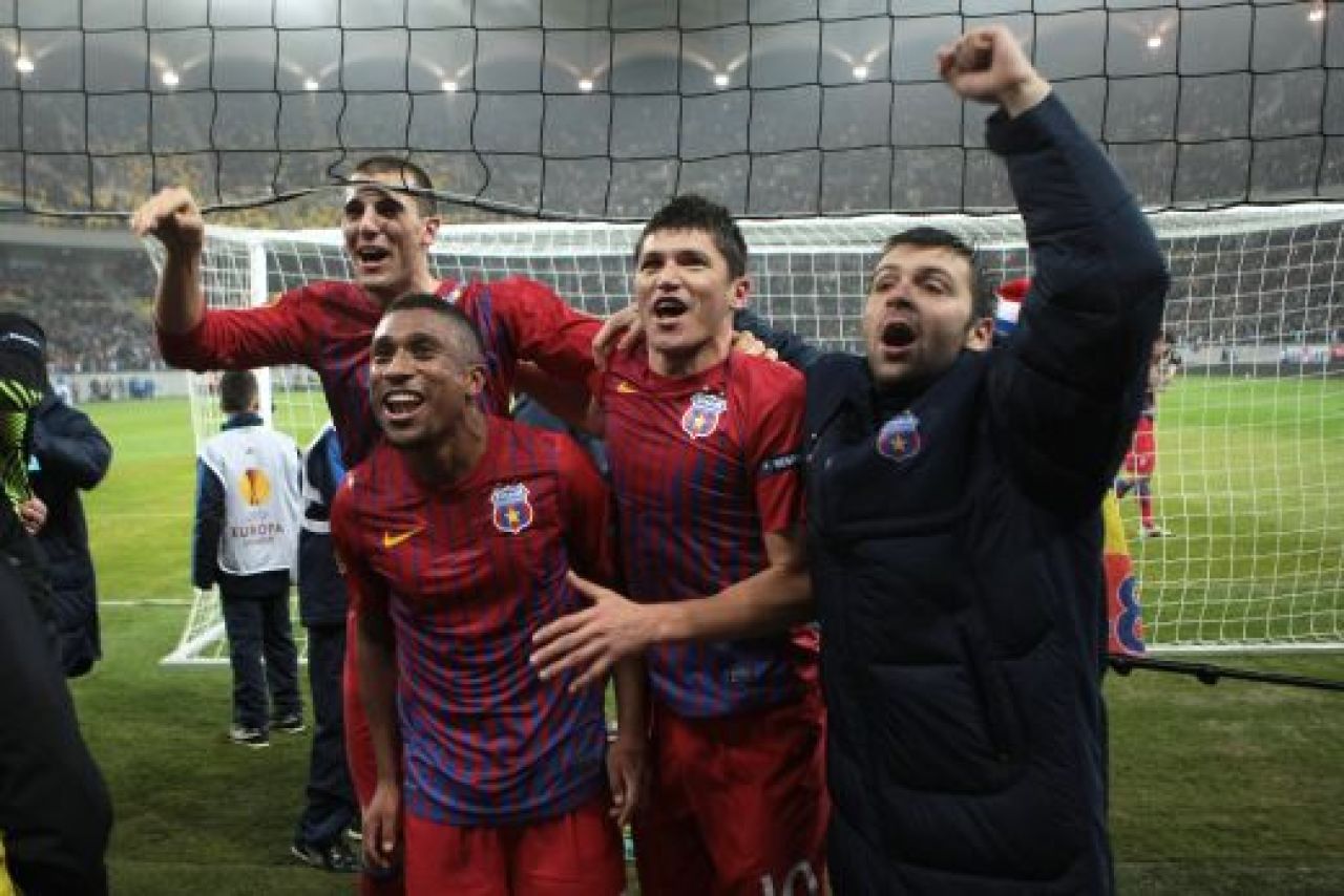 Ne vedem maine seara! 25 de stelisti au castigat cate 2 bilete la Steaua - Twente! Vezi lista castigatorilor: _2