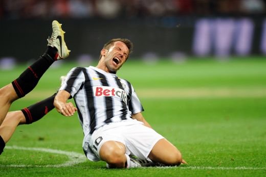 O LEGENDA din fotbal e gata de pasul final din cariera: Ar fi ideal sa se transfere acolo! Unde poate ajunge cel care a jucat cu Zidane, Ibra si Buffon: