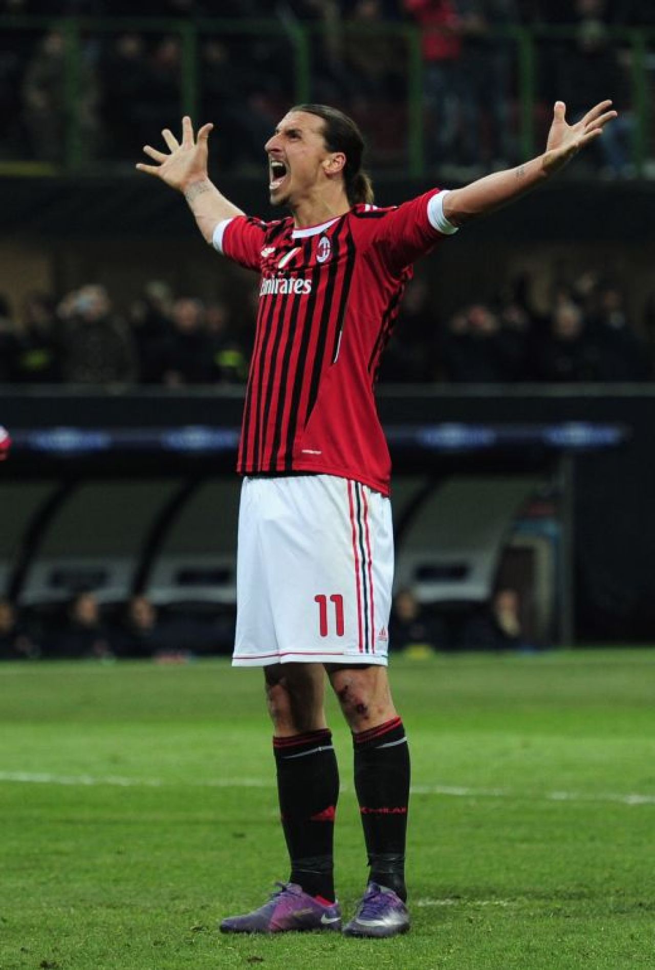 VIDEO/ Henry pleaca plangand in SUA! AC Milan 4-0 Arsenal! Dubla Robinho, gol FABULOS Boateng! Italienii cauta adversar pentru sferturi_18