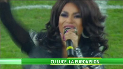 Rat si Mircea Lucescu sunt chemati sa o sustinta pe cea mai sexy cantareata din Ucraina! Gaitana a compus imnul Sahtiorului! VIDEO