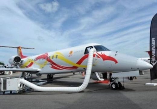 Cel mai meserias actor-cascador-cantaret-coregraf de la Hollywood si-a cumparat un SUPER avion! A dat 'doar 30 mil$! FOTO_2