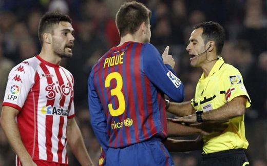 Mourinho rade: V-au regulat ca in Romania! :) Pique, facut praf si denuntat de arbitrii din Spania! VIDEO cu faza care a scandalizat Barcelona