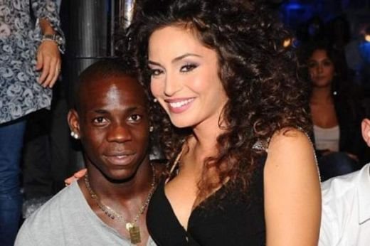Ba baiatule, pune mana si insoara-te! Balotelli, amenda RECORD! Cat l-a costat iesirea la striptease inainte de meci