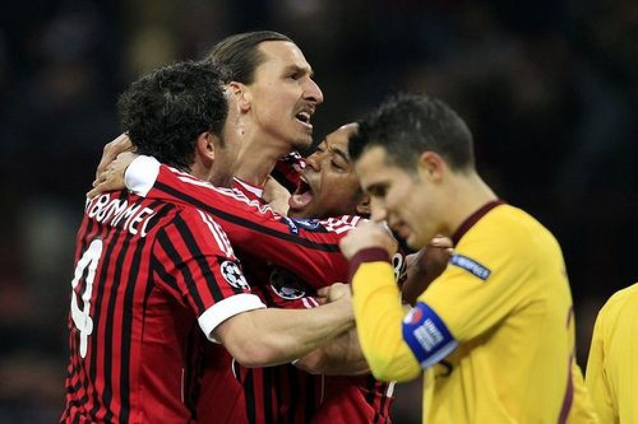 VIDEO: Arsenal 3-0 AC Milan, Benfica 2-0 Zenit! Milan a fost aproape de inca o umilinta istorica! Benfica este in sferturi! Vezi toate fazele:_1