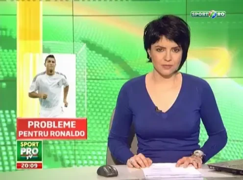 CR7 si-a dat mama afara din casa! Irina nu se suporta cu doamna Ronaldo! Ce faza de tot rasul au facut la meci cele doua: