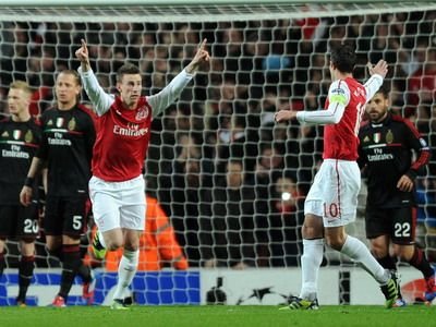 VIDEO: Arsenal 3-0 AC Milan, Benfica 2-0 Zenit! Milan a fost aproape de inca o umilinta istorica! Benfica este in sferturi! Vezi toate fazele:_7