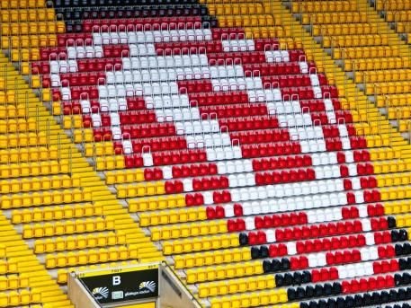 FOTO: Gestul ANULUI in fotbal! Fanii lui Dinamo au cumparat 41.000 de bilete la un meci jucat cu tribunele goale_6